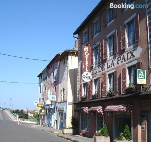 Logis Hotel De La Paix - Турню Екстериор снимка